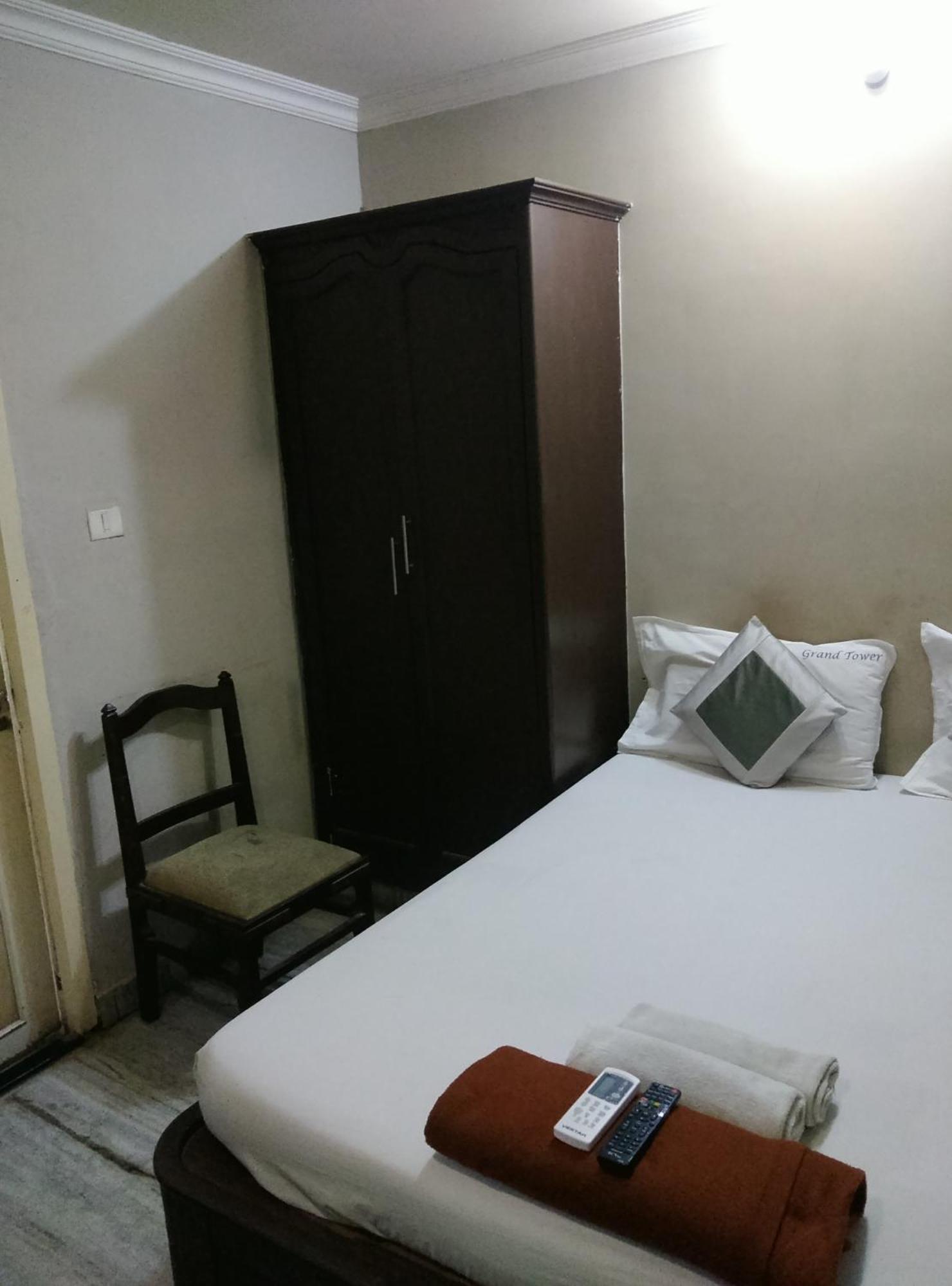 Grand Tower Chennai Hotel Стая снимка