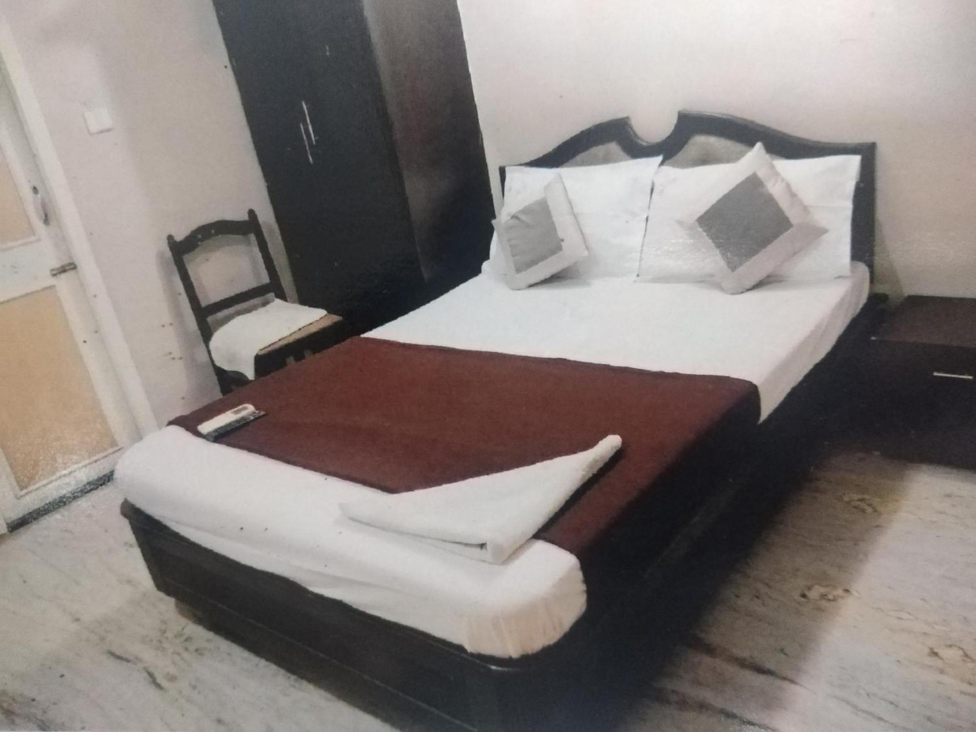 Grand Tower Chennai Hotel Стая снимка