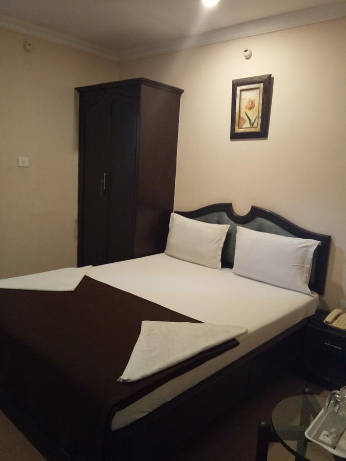 Grand Tower Chennai Hotel Екстериор снимка